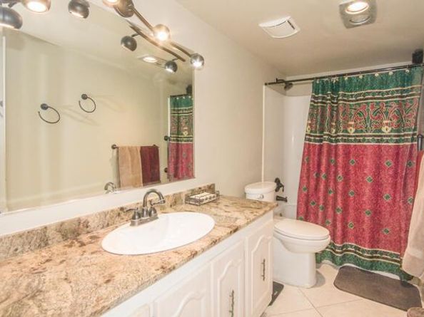 301 Croton Avenue 202, Lantana FL 33462