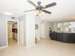 301 Croton Avenue 202, Lantana FL 33462