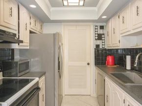 301 Croton Avenue 202, Lantana FL 33462