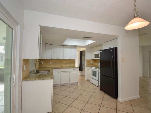 960 NW 49th St, Deerfield Beach FL 33064