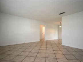 960 NW 49th St, Deerfield Beach FL 33064