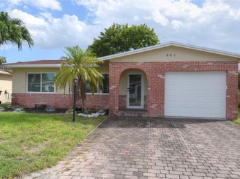 960 NW 49th St