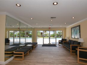 960 NW 49th St, Deerfield Beach FL 33064