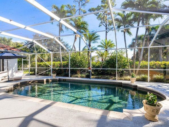 598 N Country Club Drive, Atlantis FL 33462