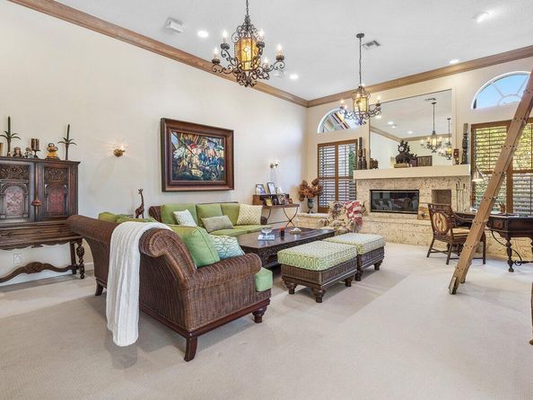 598 N Country Club Drive, Atlantis FL 33462