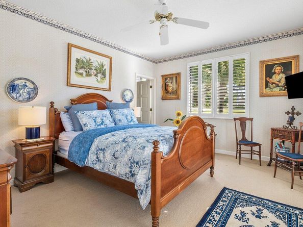 598 N Country Club Drive, Atlantis FL 33462