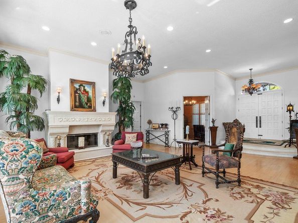 598 N Country Club Drive, Atlantis FL 33462