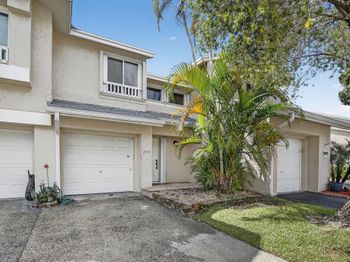 2050 Discovery Cir