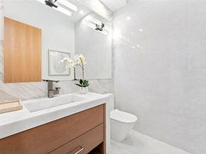 24 Fiesta Way, Fort Lauderdale FL 33301