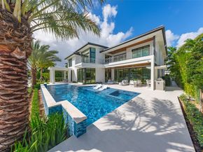 24 Fiesta Way, Fort Lauderdale FL 33301