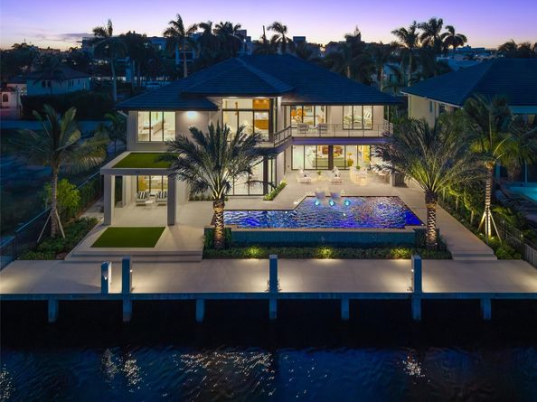 24 Fiesta Way, Fort Lauderdale FL 33301