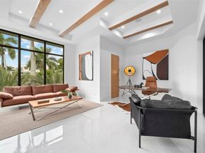 24 Fiesta Way, Fort Lauderdale FL 33301