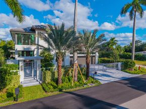 24 Fiesta Way, Fort Lauderdale FL 33301