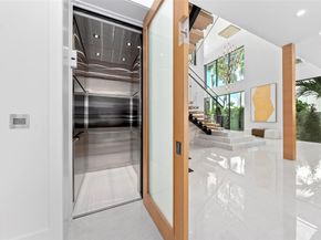 24 Fiesta Way, Fort Lauderdale FL 33301