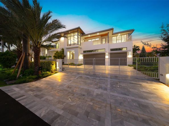 24 Fiesta Way, Fort Lauderdale FL 33301