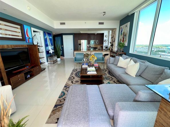 315 NE 3rd Ave 2107, Fort Lauderdale FL 33301