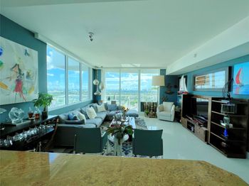 315 NE 3rd Ave