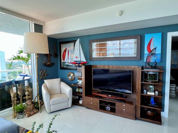 315 NE 3rd Ave 2107, Fort Lauderdale FL 33301