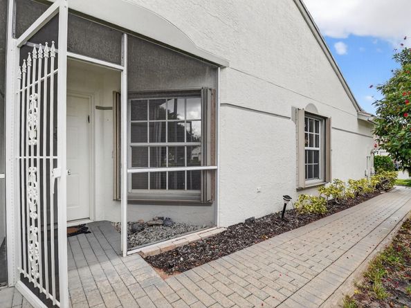 8421 Logia Circle, Boynton Beach FL 33472