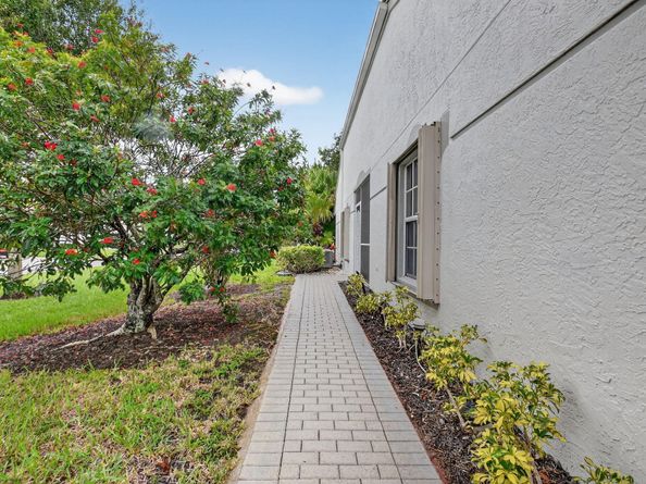 8421 Logia Circle, Boynton Beach FL 33472