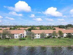 2112 Congressional Way 2112, Deerfield Beach FL 33442