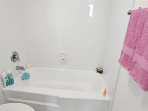 2000 NE 135th Street 605, North Miami FL 33181