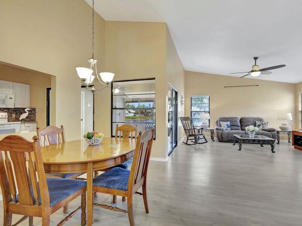 4289 Willow Pond Circle, West Palm Beach FL 33417