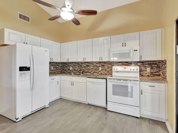 4289 Willow Pond Circle, West Palm Beach FL 33417