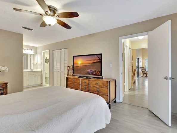 4289 Willow Pond Circle, West Palm Beach FL 33417
