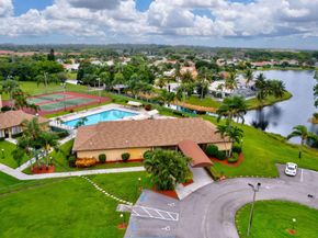 4289 Willow Pond Circle, West Palm Beach FL 33417
