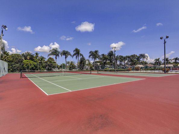 4289 Willow Pond Circle, West Palm Beach FL 33417
