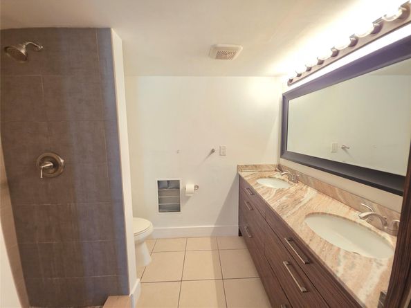 2851 NE 60th St 2851, Fort Lauderdale FL 33308
