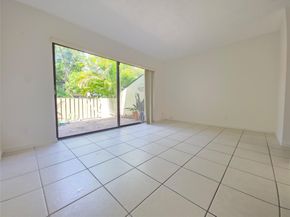 2851 NE 60th St 2851, Fort Lauderdale FL 33308