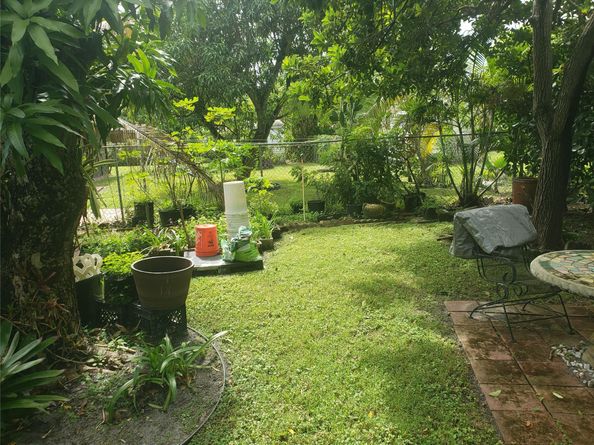 19720 NE 10th Ct, Miami FL 33179