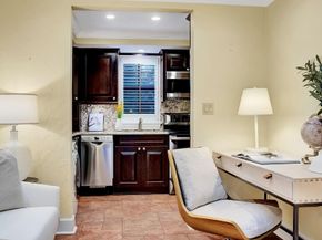 225 Pershing Way, West Palm Beach FL 33401