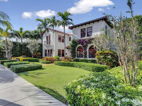 225 Pershing Way, West Palm Beach FL 33401