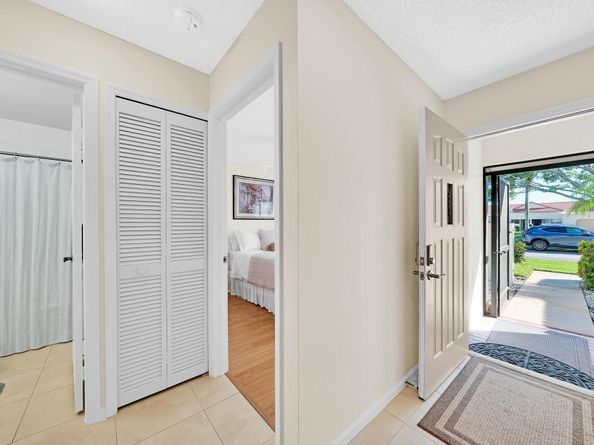 5939 Parkwalk Circle W, Boynton Beach FL 33472