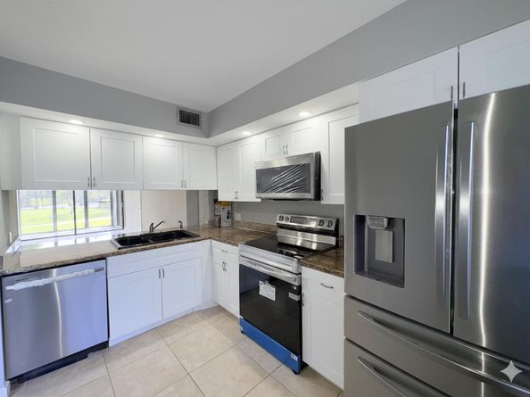 218 Lake Pointe Drive 108, Oakland Park FL 33309