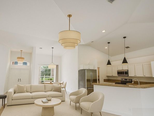 8671 155th Place N, Palm Beach Gardens FL 33418