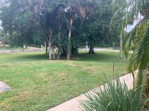 8671 155th Place N, Palm Beach Gardens FL 33418