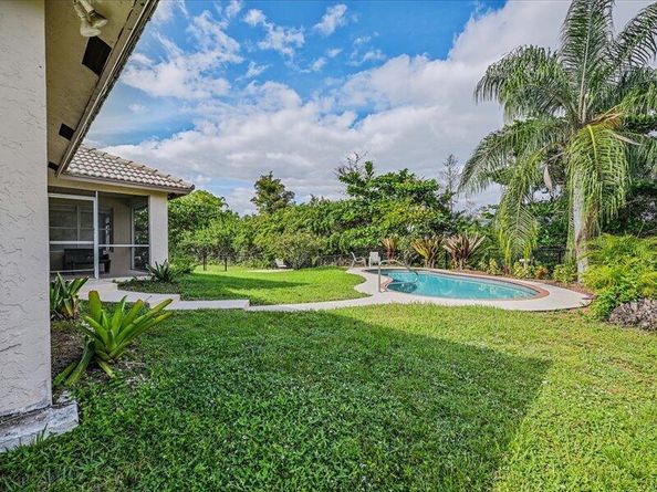 8671 155th Place N, Palm Beach Gardens FL 33418