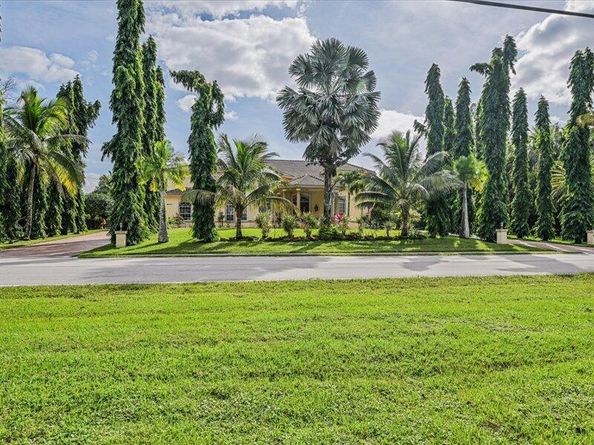 8671 155th Place N, Palm Beach Gardens FL 33418
