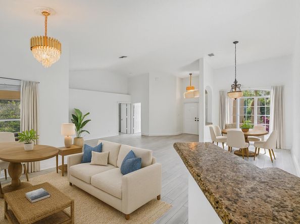 8671 155th Place N, Palm Beach Gardens FL 33418