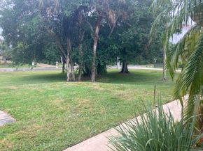 8671 155th Place N, Palm Beach Gardens FL 33418