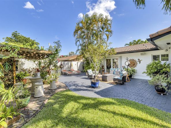 3171 NW 69 Court, Fort Lauderdale FL 33309