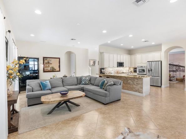 12085 Aviles Circle, Palm Beach Gardens FL 33418