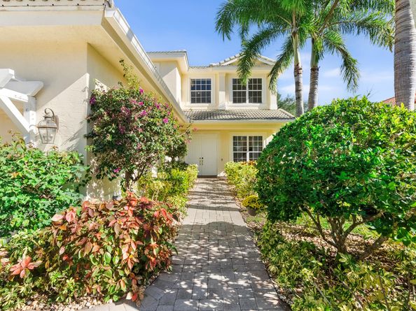 12085 Aviles Circle, Palm Beach Gardens FL 33418