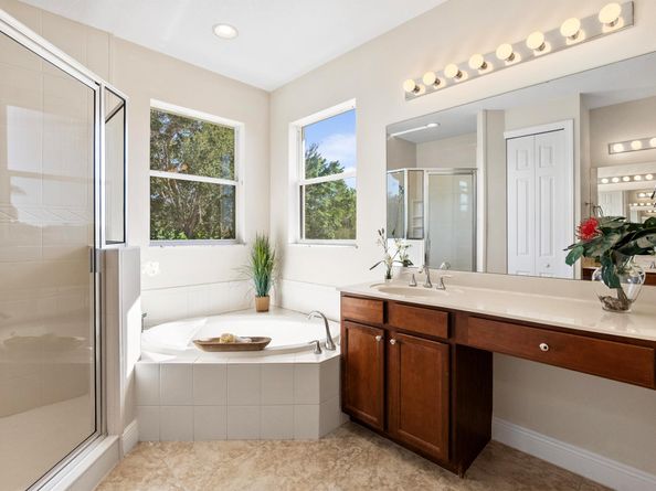 12085 Aviles Circle, Palm Beach Gardens FL 33418