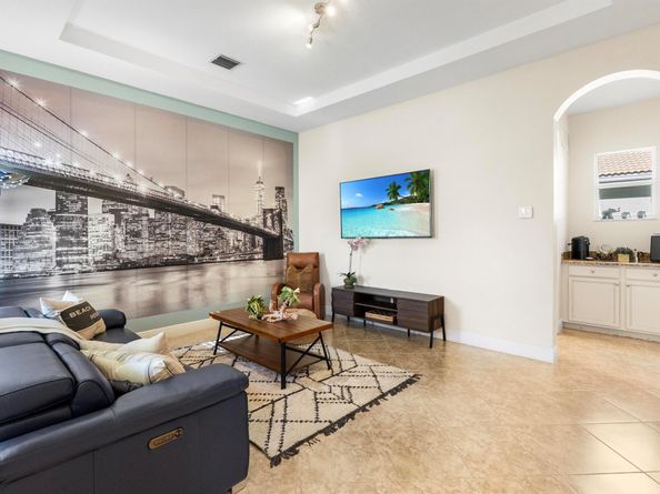 12085 Aviles Circle, Palm Beach Gardens FL 33418