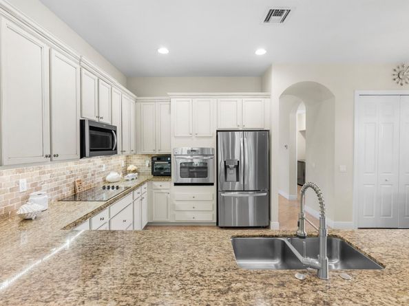 12085 Aviles Circle, Palm Beach Gardens FL 33418